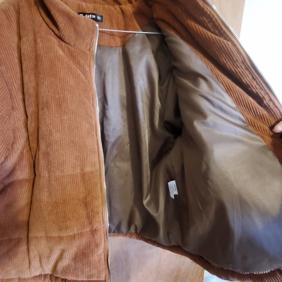 Shein.  Brown zip up puffer corduroy cropped jacket.  Sz large. - Picture 4 of 8